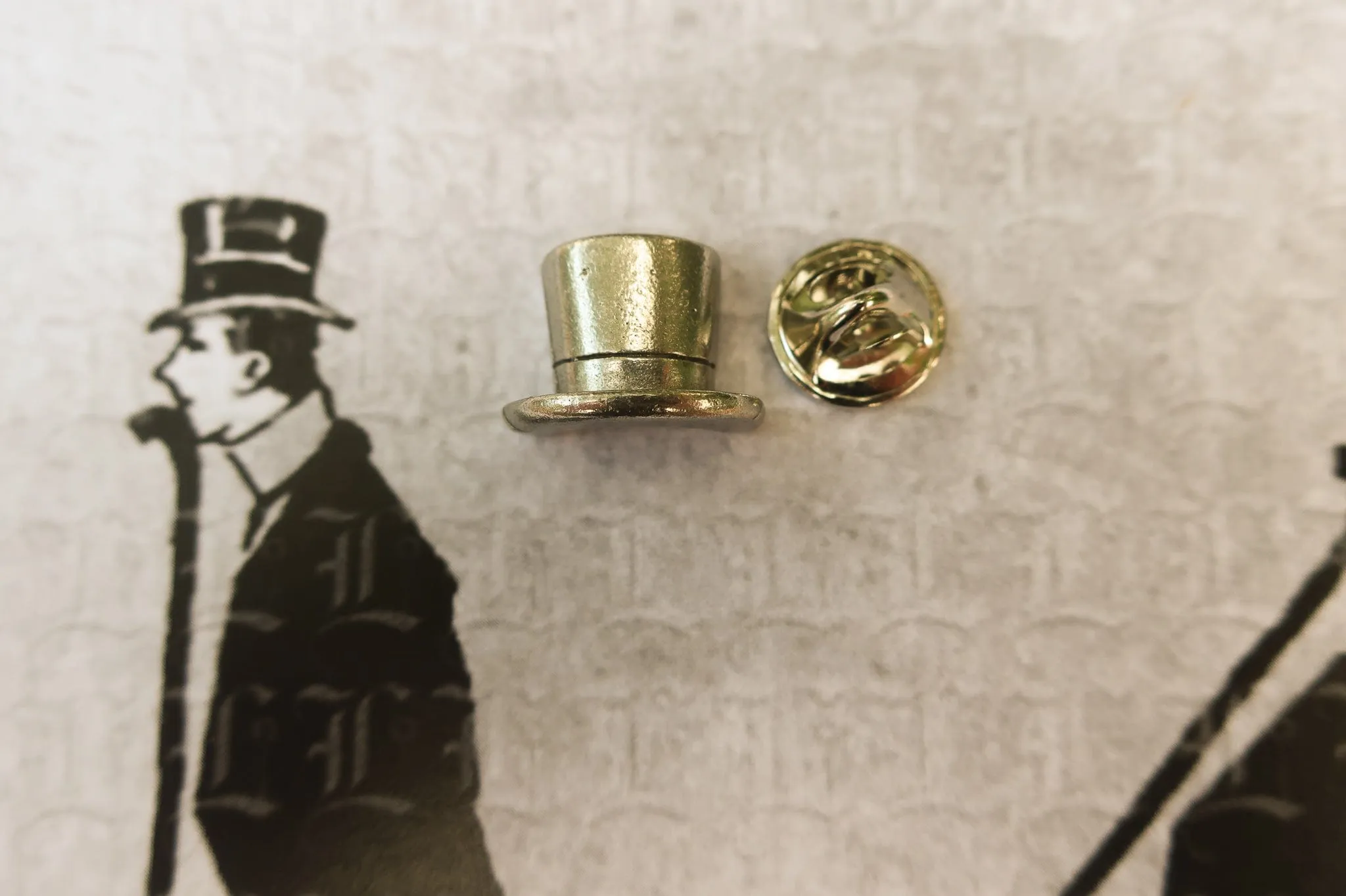 Top Hat Lapel Pin