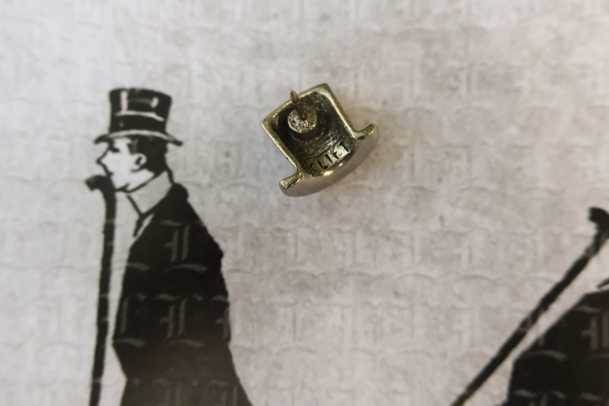 Top Hat Lapel Pin