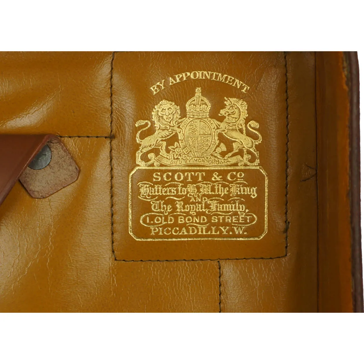 Vintage 1920s Top Hat Leather Travel Case Scotts London Luggage with Provenance